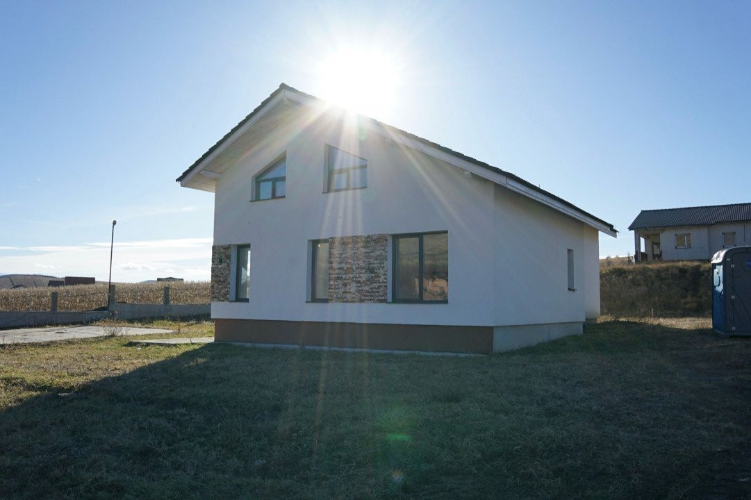 Casa individuala teren 699mp 7 minute de Sibiu cu 4 camere 110 mpu
