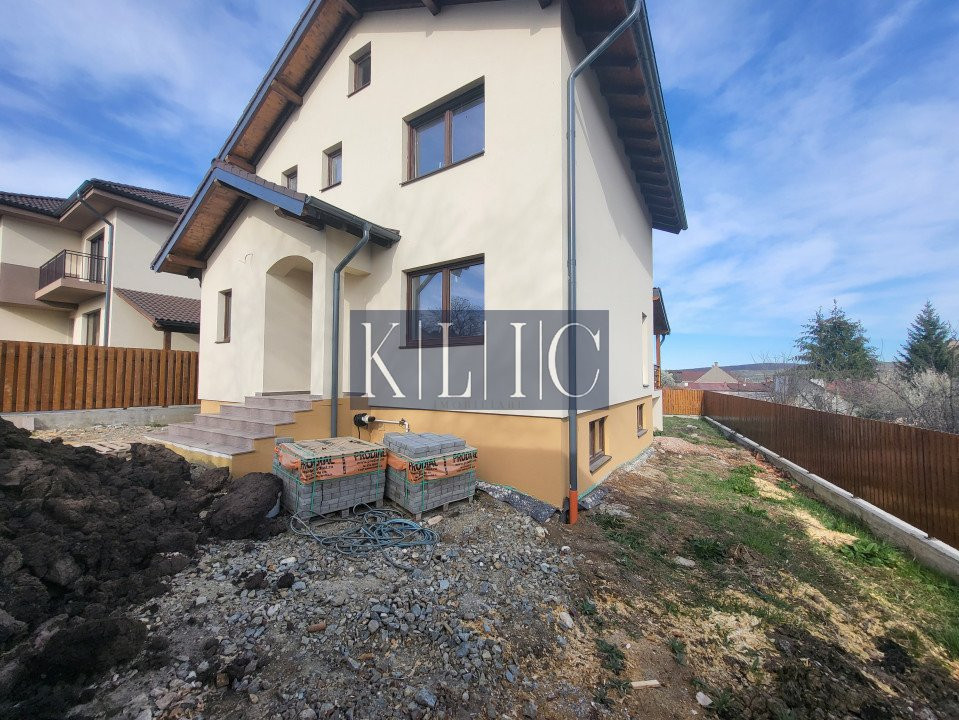Casa individuala cu demisol, pivnita, carport - Sibiu, Cisnadie