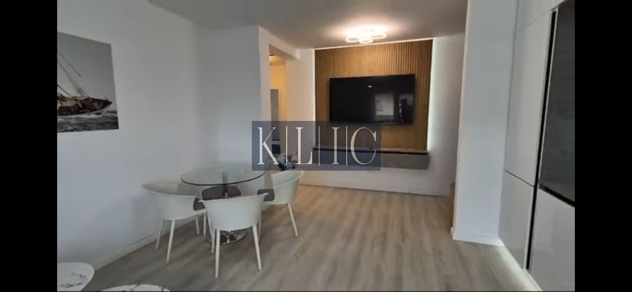 Vanzare Apartament 3 camere 77,8 mp balcon gradina Doamna Stanca Sibiu