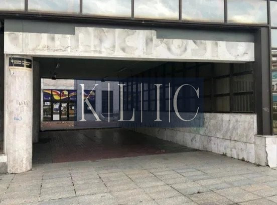 Cladire Comerciala in Sibiu de vanzare central suprafata utila 3339 mp