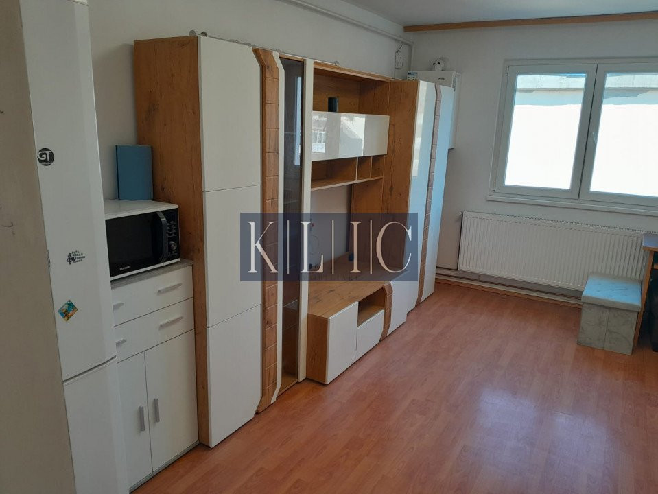 Apartament tip garsoniera renovata complet in zona Terezian din Sibiu