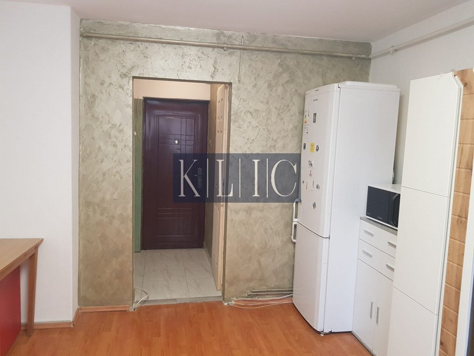 Apartament tip garsoniera renovata complet in zona Terezian din Sibiu