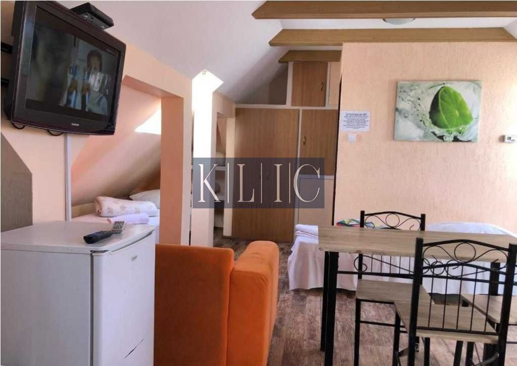 Casa individuala de inchiriat 13 camere bai proprii zona Piata Cluj