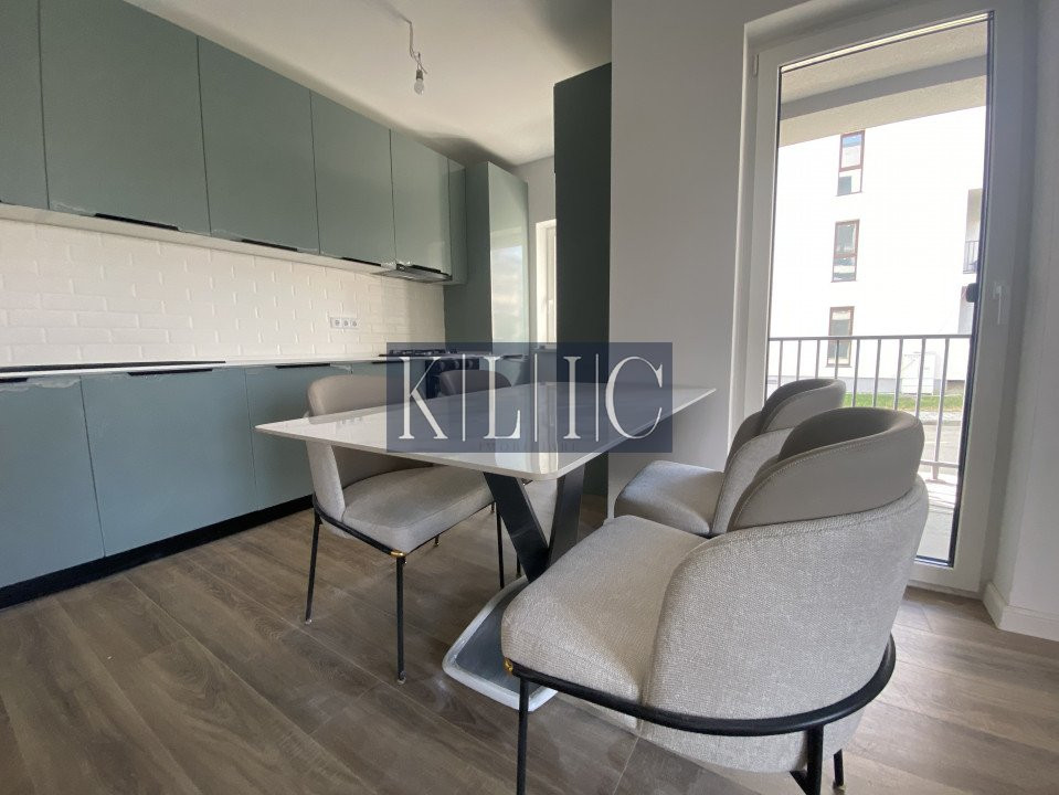 Apartament 3 camere finisat gresie parchet usi etaj 3 zona Turnisor