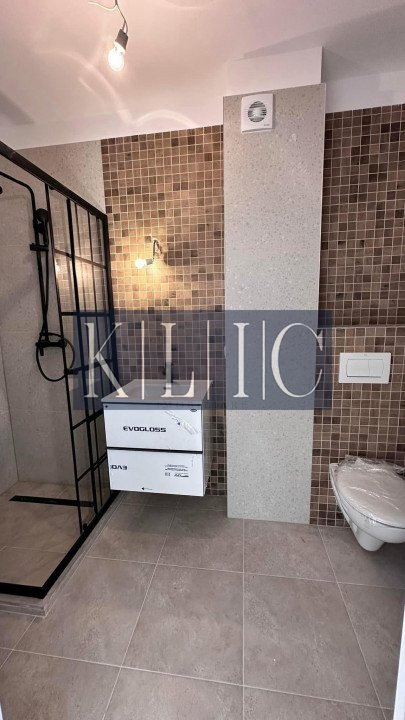 Apartament generos 4 camere 81mpu parcare LIFT in bloc Doamna Stanca