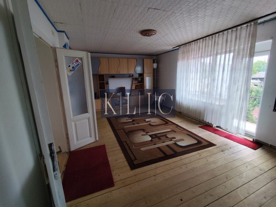 Casa 5 camere cu teren de 548mp zona TREI STEJARI PREMIUM in Sibiu