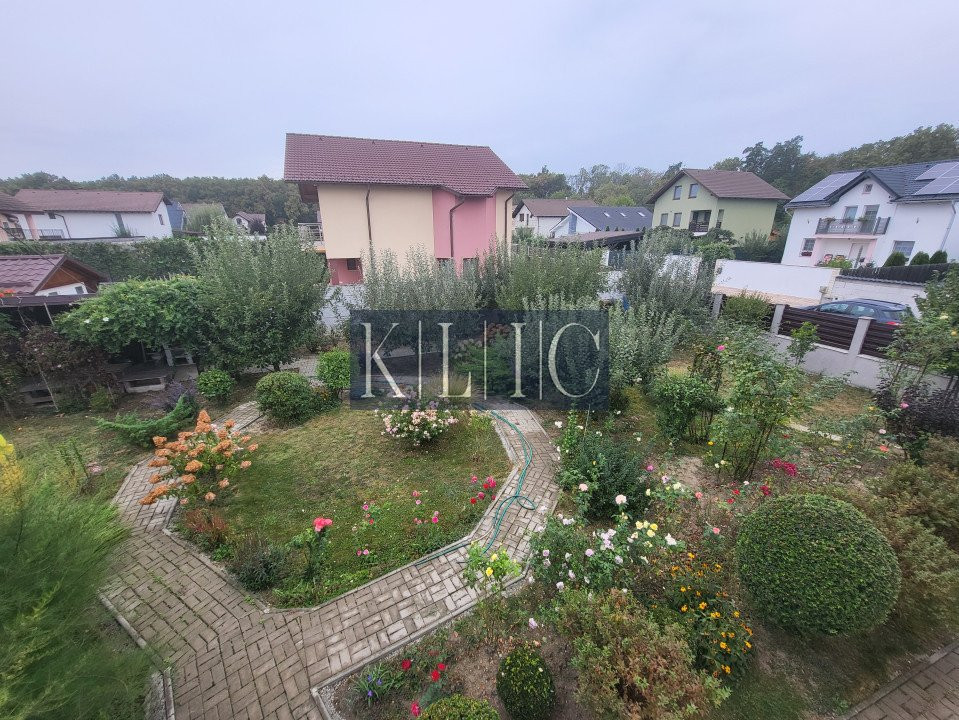 Casa individuala de lux avand 360 mpsu de inchiriat în Sibiu