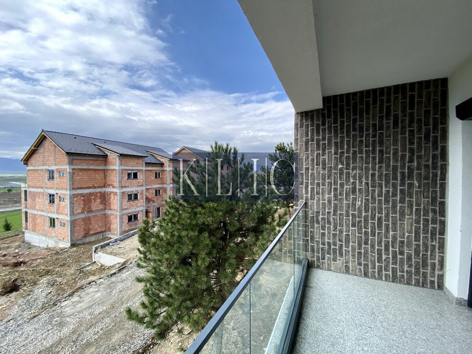 Apartament 2 camere balcon si parcare proprie predare la CHEIE Sibiu