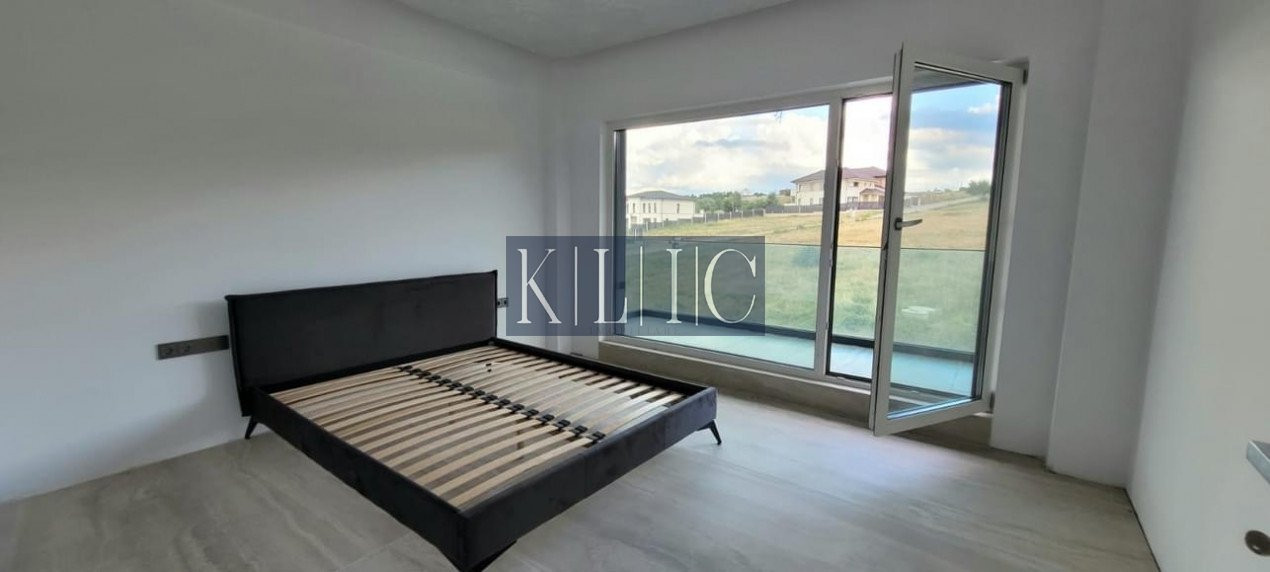 Casa individuala cu piscina 5 camere mobilata 1190mp teren langa Sibiu