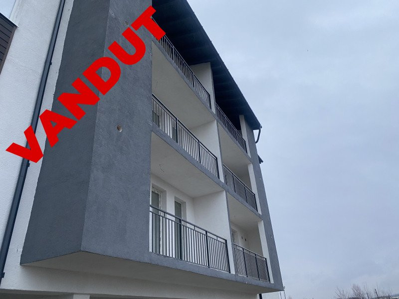 Apartament de vanzare 3 camere 2 bai balcon si parcare zona Selimbar 