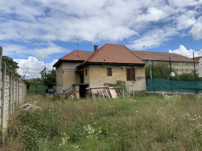 Casa individuala de vanzare teren 378 mp zona Vasile Aaron din Sibiu