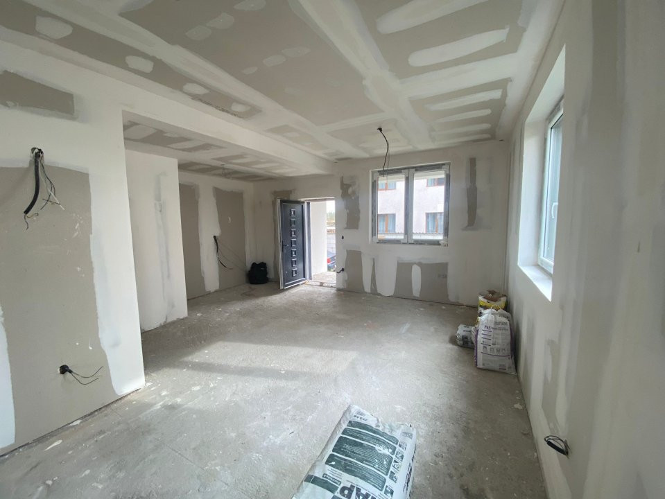 Duplex 6 camere 200 mpu S+P+1E+M de vanzare in zona Selimbar din Sibiu