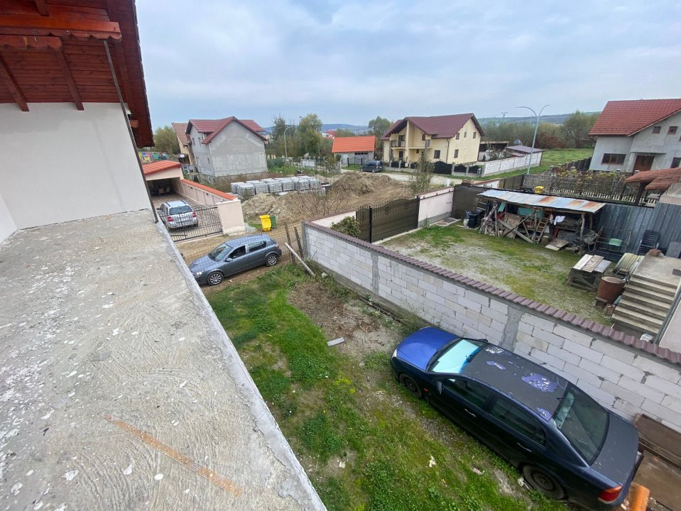 Duplex 6 camere 200 mpu S+P+1E+M de vanzare in zona Selimbar din Sibiu