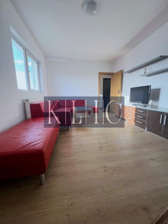 Apartament de vanzare 3 camere mansarda 71mpu zona Strand Sibiu