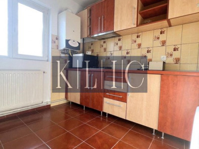 Apartament de vanzare 3 camere mansarda 71mpu zona Strand Sibiu