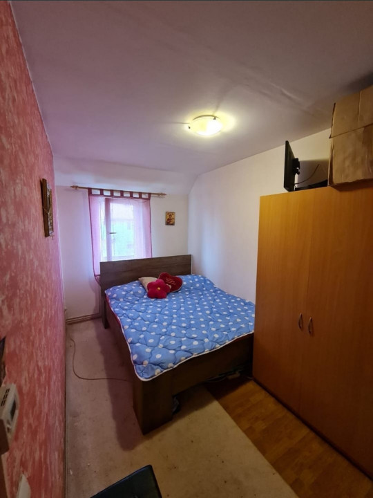Mansarda de vanzare dormitor bucatarie 36 mpu intabulata Cedonia Sibiu