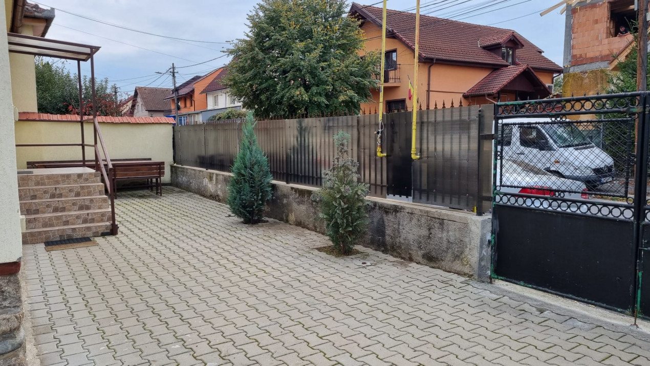 Spatiu birouri de inchiriat 100mpu casa individuala Trei Stejari Sibiu