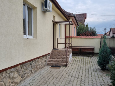 Spatiu birouri de inchiriat 100mpu casa individuala Trei Stejari Sibiu
